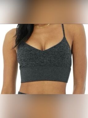 Alo Yoga Alosoft Lavish Sports Bra Size M Heather Gray EUC Athleisure Pilates